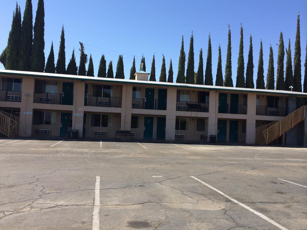 Townhouse Motel Sanger Luaran gambar